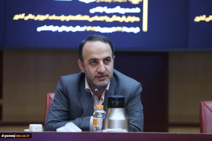 معاون فرهنگی و اجتماعی وزارت علوم، تحقیقات و فناوری:
دانشگاه، معدن عقلانیت، معنویت و قانون‌مداری است و نسبتی با تجزیه‌طلبی و رویه‌های نادرست و کنش‌های خلاف قانون ندارد 2