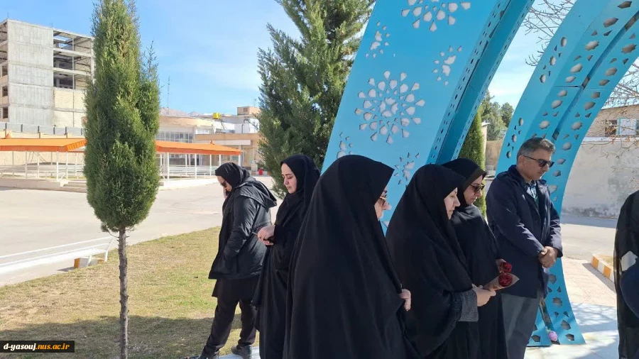 به مناسبت هفته مقاومت و گرامی داشت پنجمین سالگرد شهادت سردار دلها حاج قاسم سلیمانی ویژه برنامه ای در دانشگاه ملی مهارت استان کهگیلویه و بویراحمد(مرکز دختران یاسوج)برگزار گردید 8